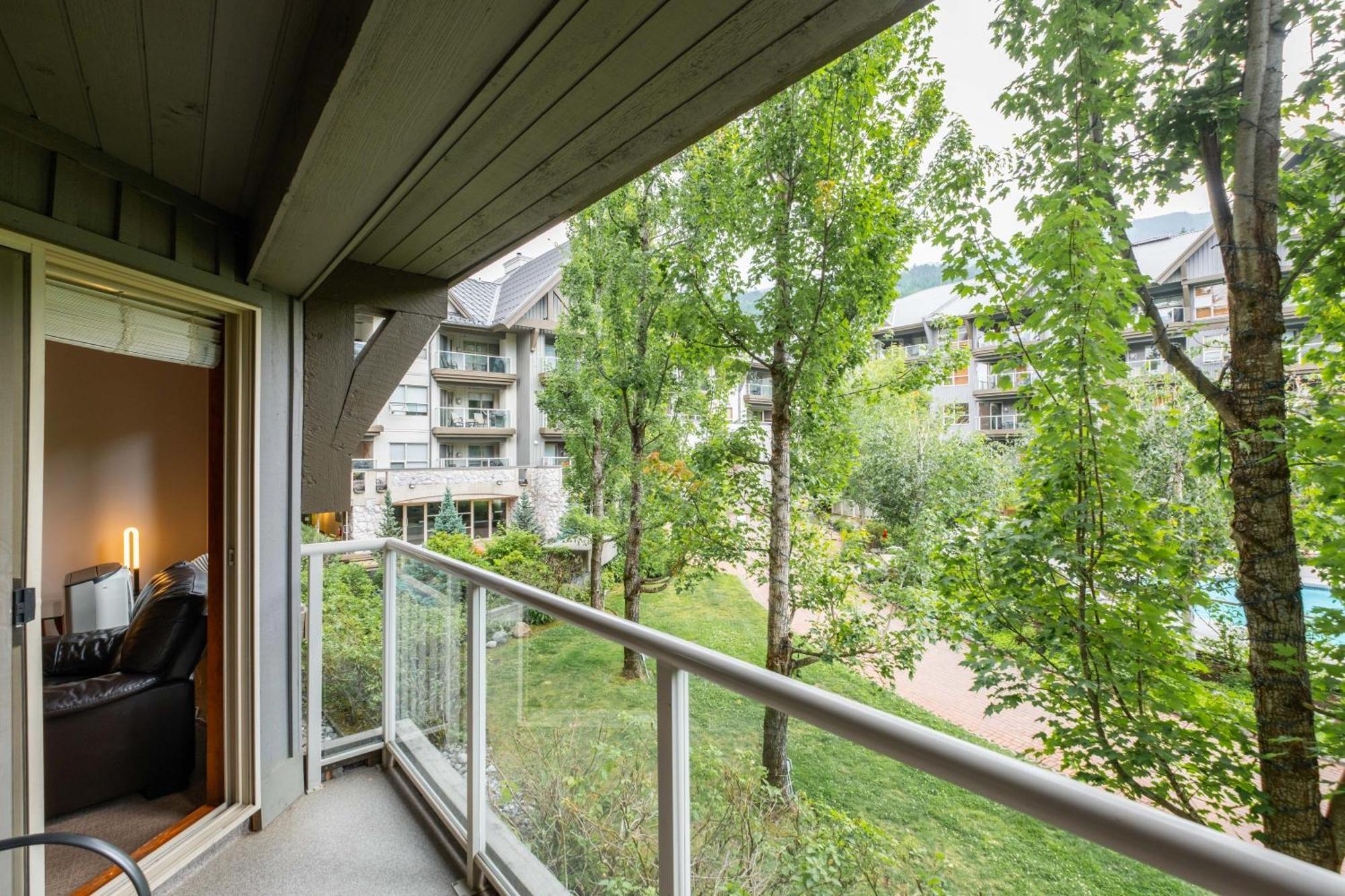 The Aspens By Outpost Whistler Villa Eksteriør bilde